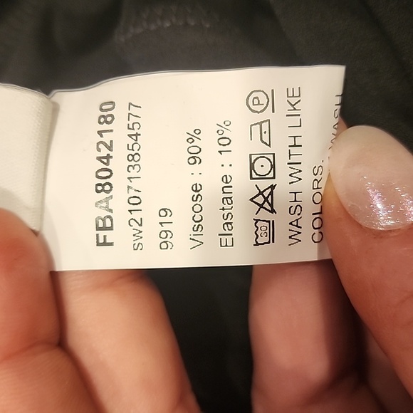 Black Ruffle Neckline Knit Jumpsuit Size Small EUC - Picture 6 of 6